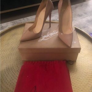 Christian Louboutin So Kate